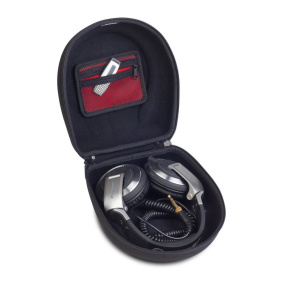UDG U8200BL Creator Headphone Hardcase Large Black-2-min