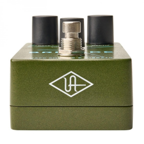 Universal Audio UAFX Brigade Chorus & Vibrato Πετάλι-2-min